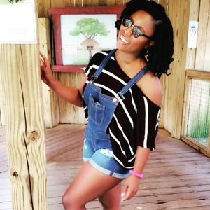 Meet your Posher, Destiny